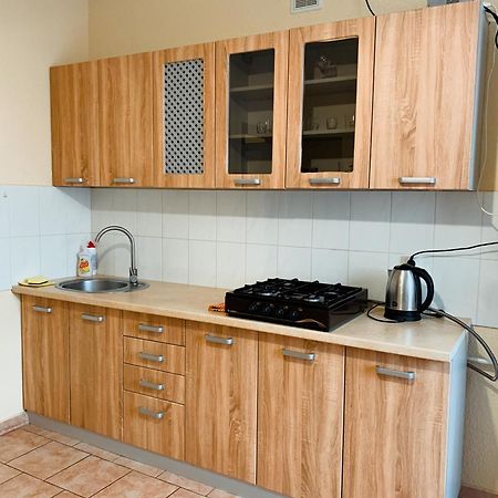 Apartments Domovik Мостова 5 Кв 38 Mukacheve Bagian luar foto