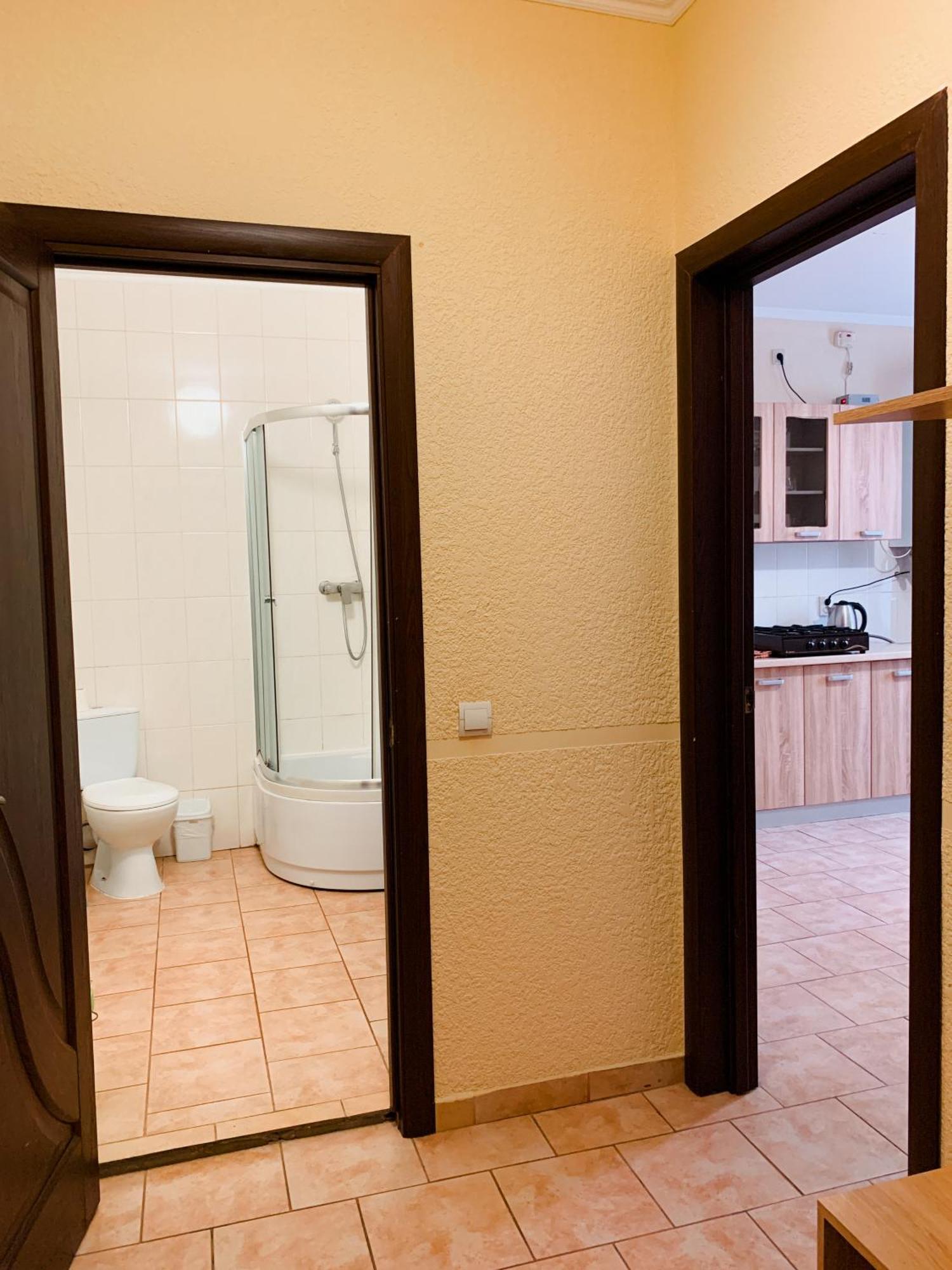 Apartments Domovik Мостова 5 Кв 38 Mukacheve Bagian luar foto